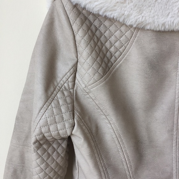 Guess Jacket - Picture 5 of 6